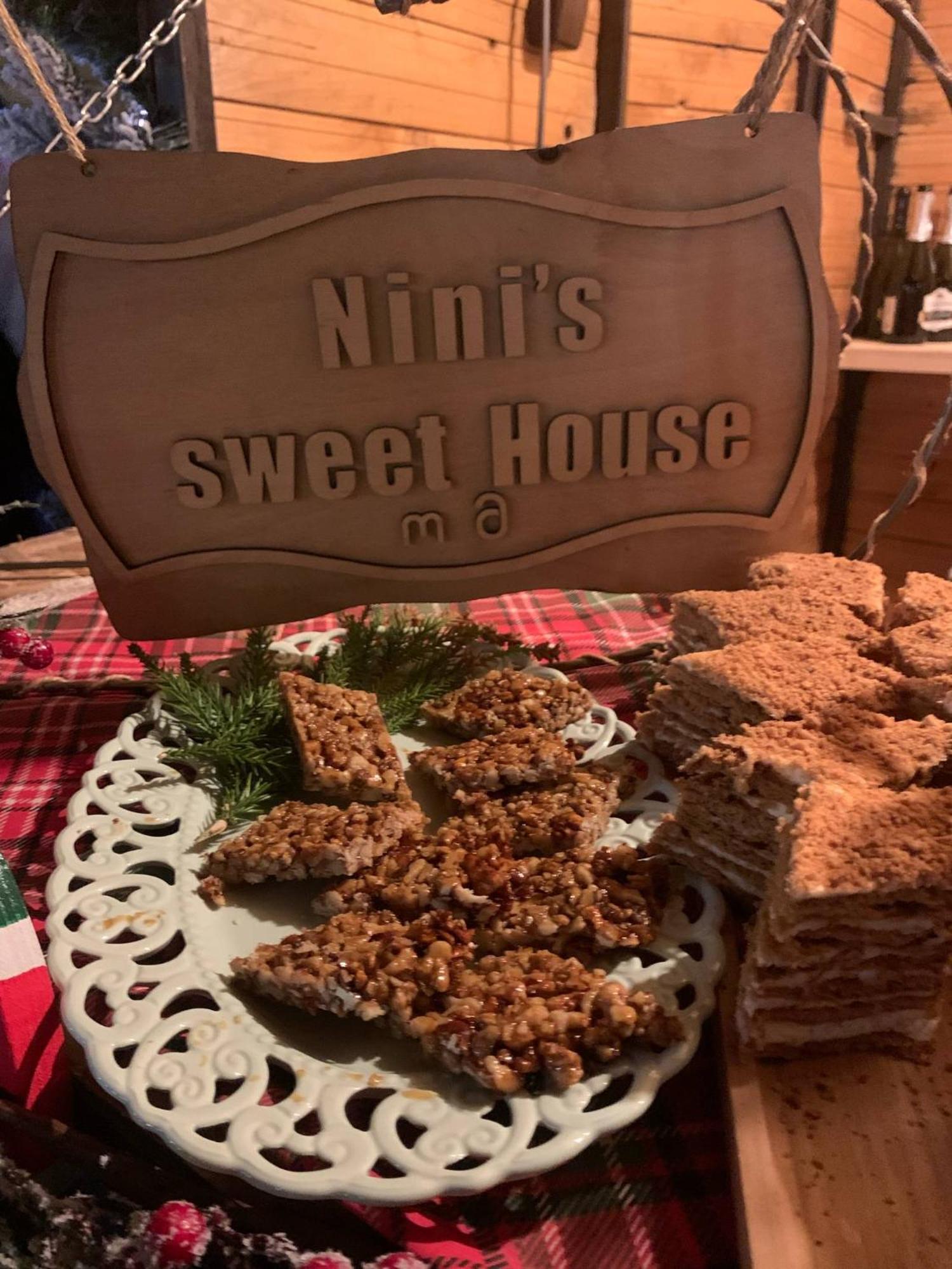 Nini'S Sweet House Hotel Matkhoji Bagian luar foto